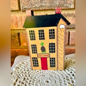 *Town House Blocks Welcome Primitive Shelf Sitter